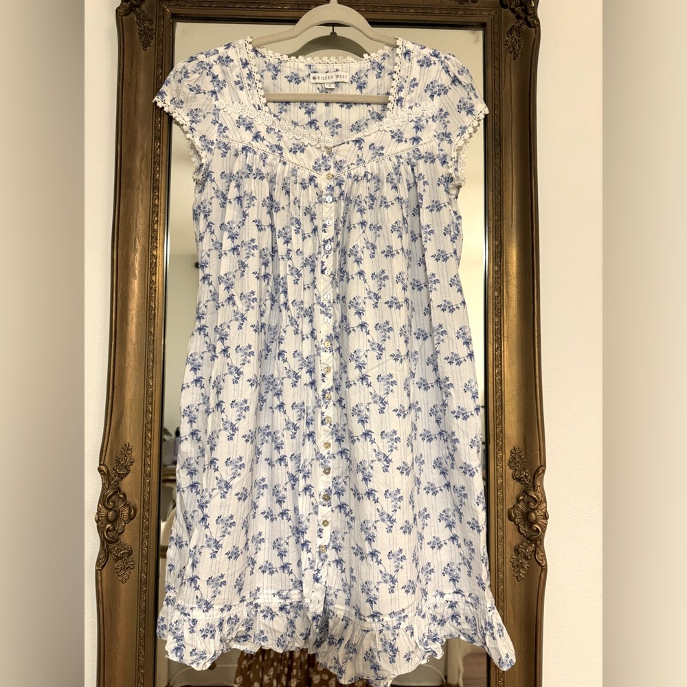 Eileen West Nightgown SZ Small